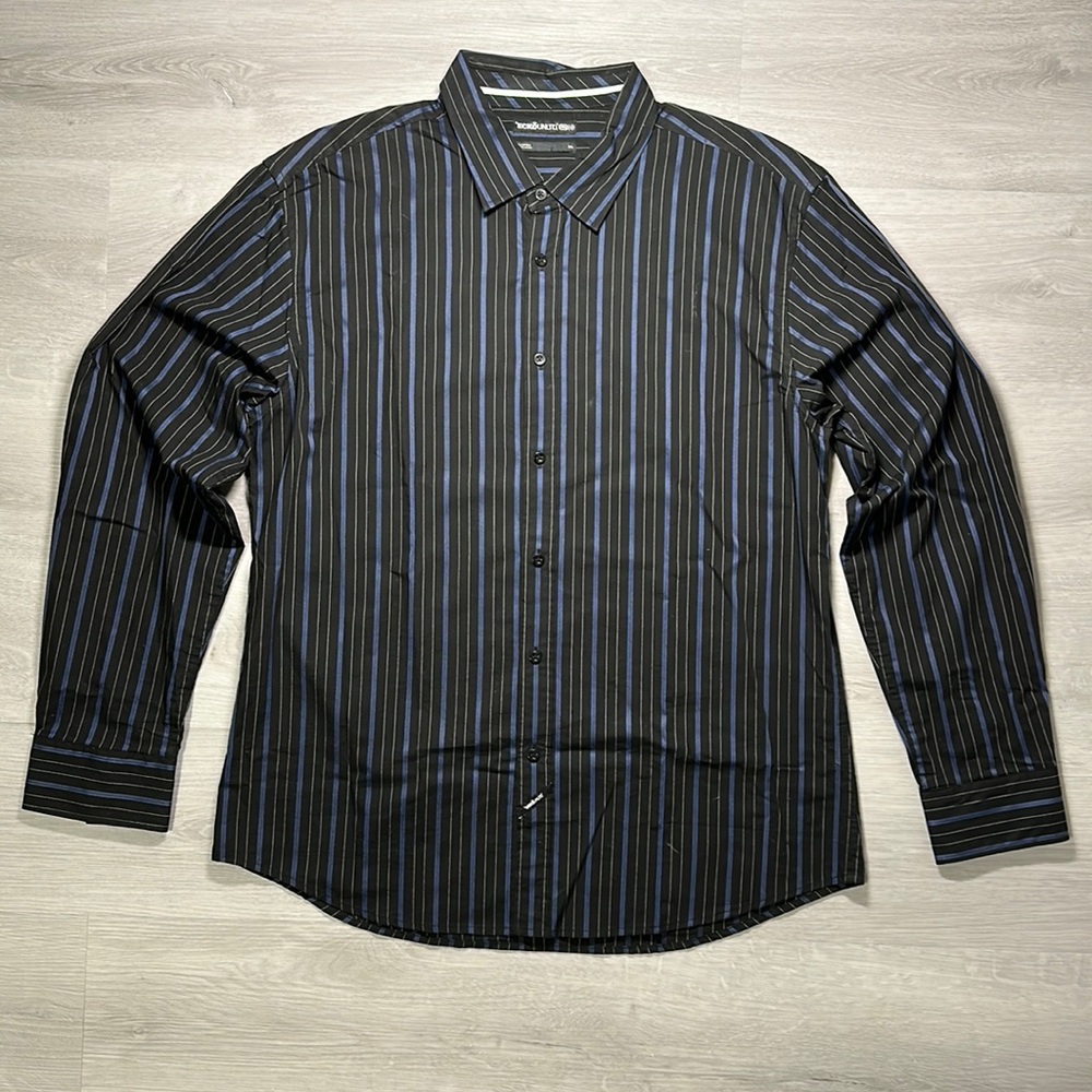 Ecko Unlimited shirt